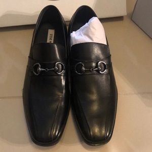 Dress shoes